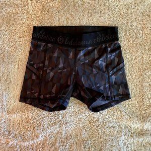 Lulu lemon geometric patterned compression shorts